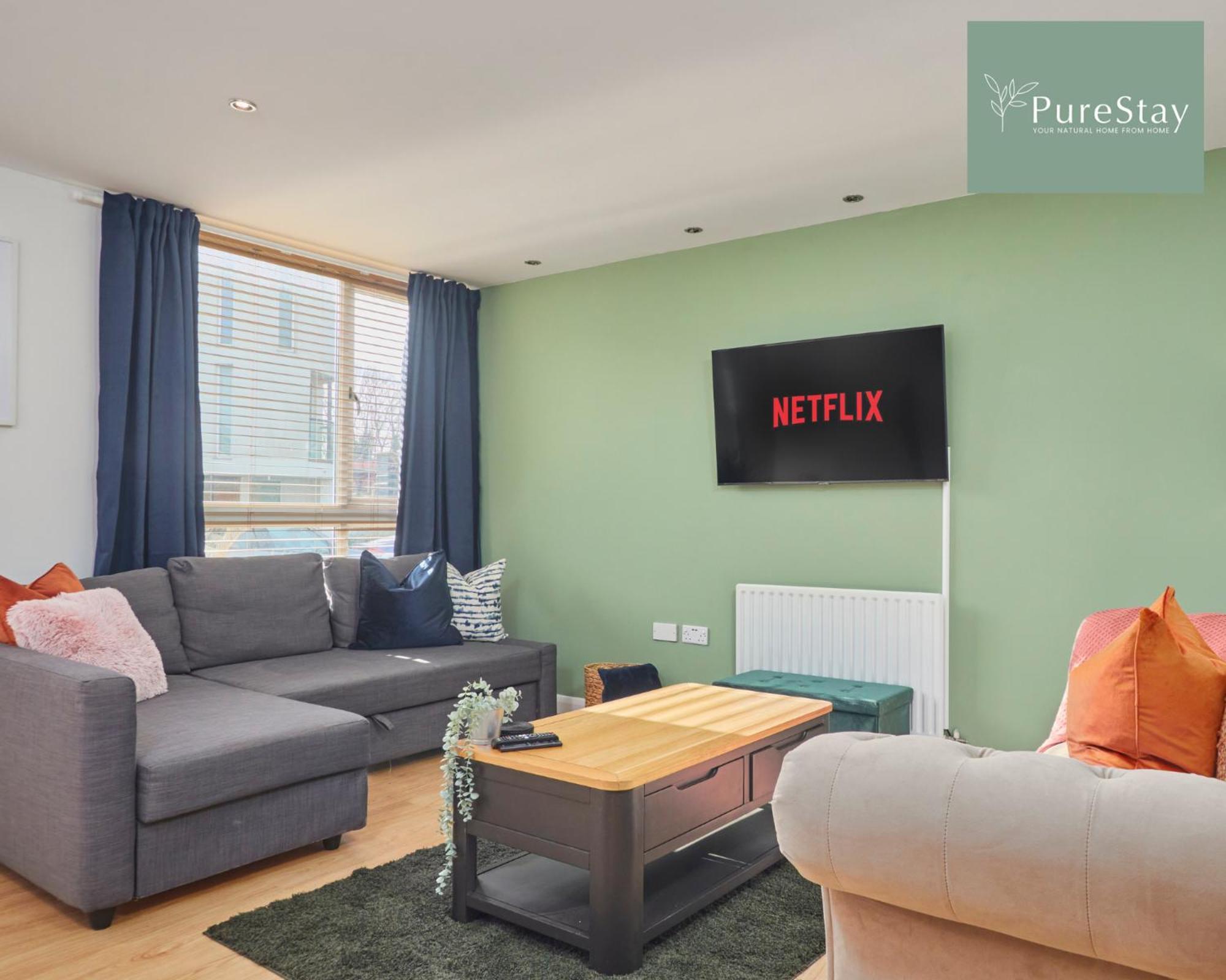 Superb House By Purestay Serviced Accommodation Manchester With Free Parking Exterior photo